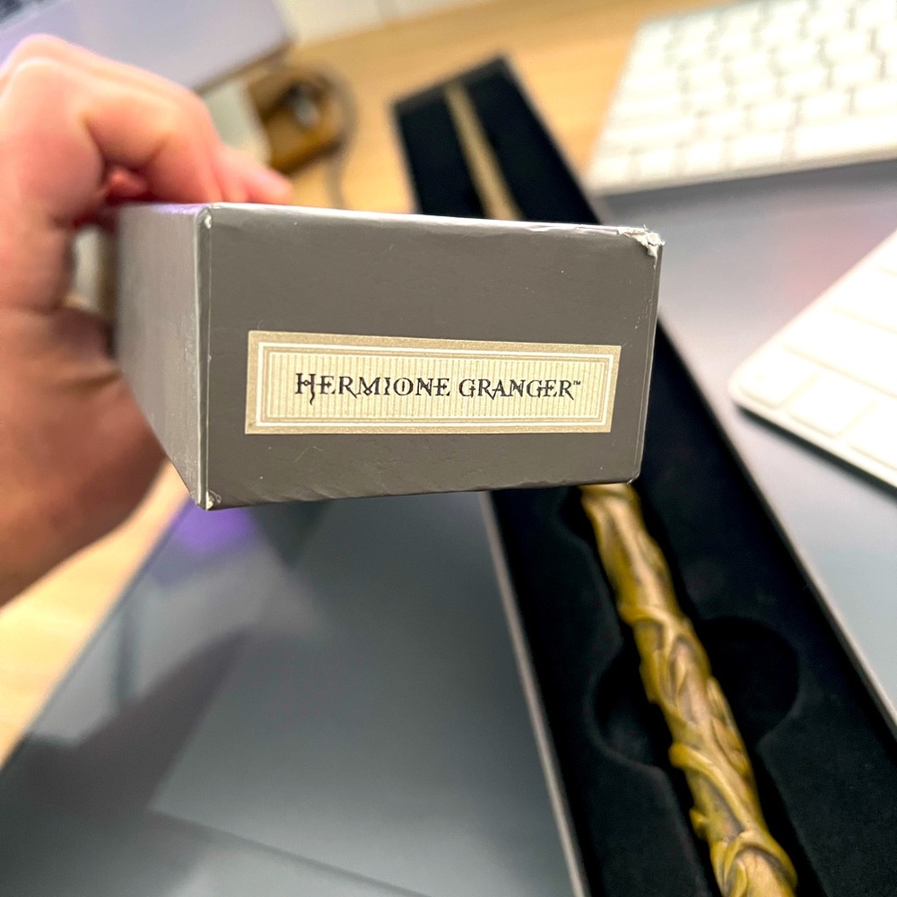 Hermione Granger’s Wand - Wizarding World - Universal Studios With Box